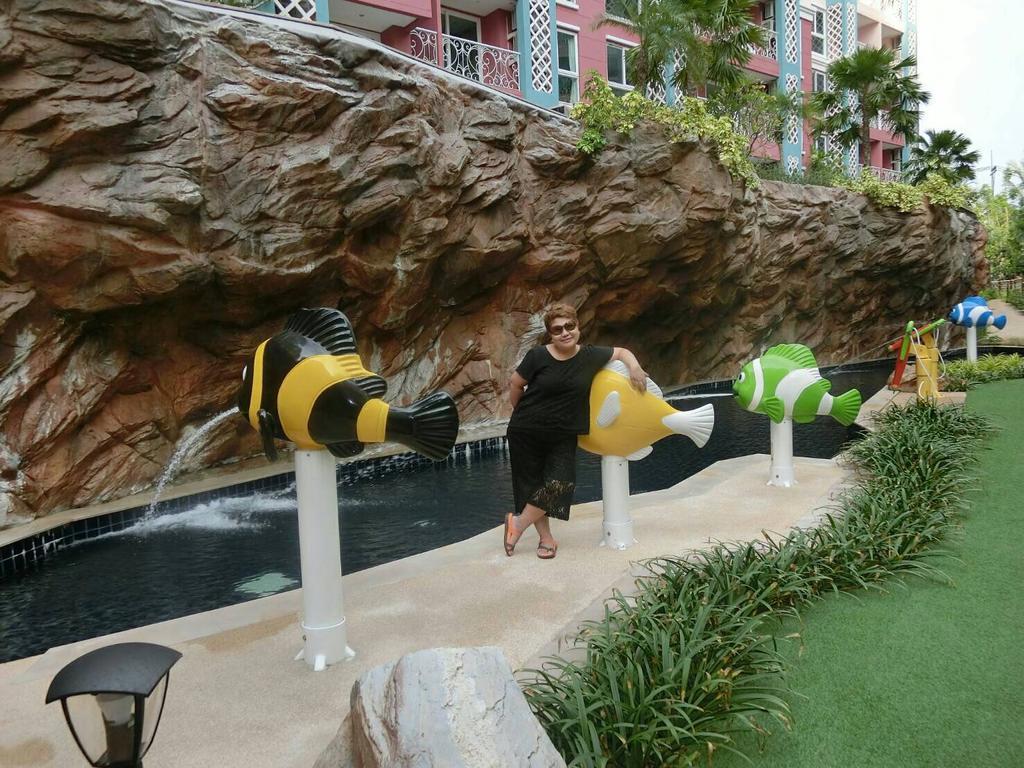 Grand Caribbean Resort Jomtian Pattaya Exteriör bild