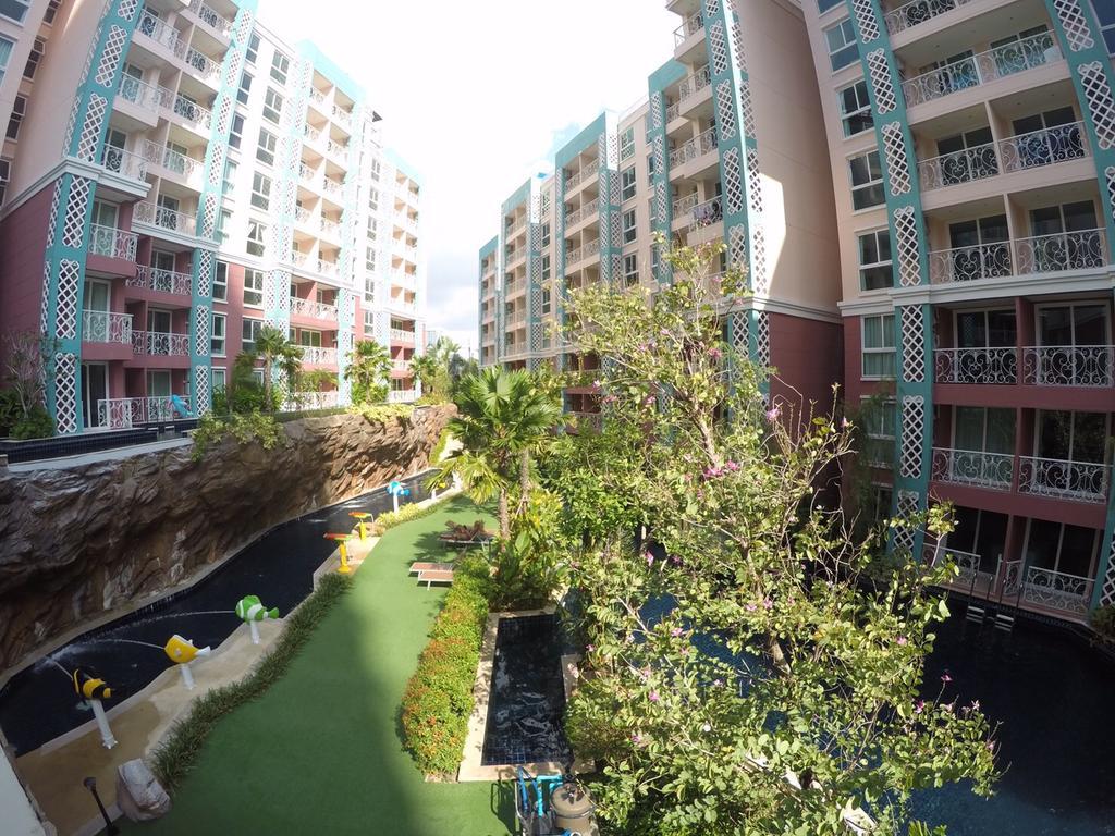 Grand Caribbean Resort Jomtian Pattaya Exteriör bild