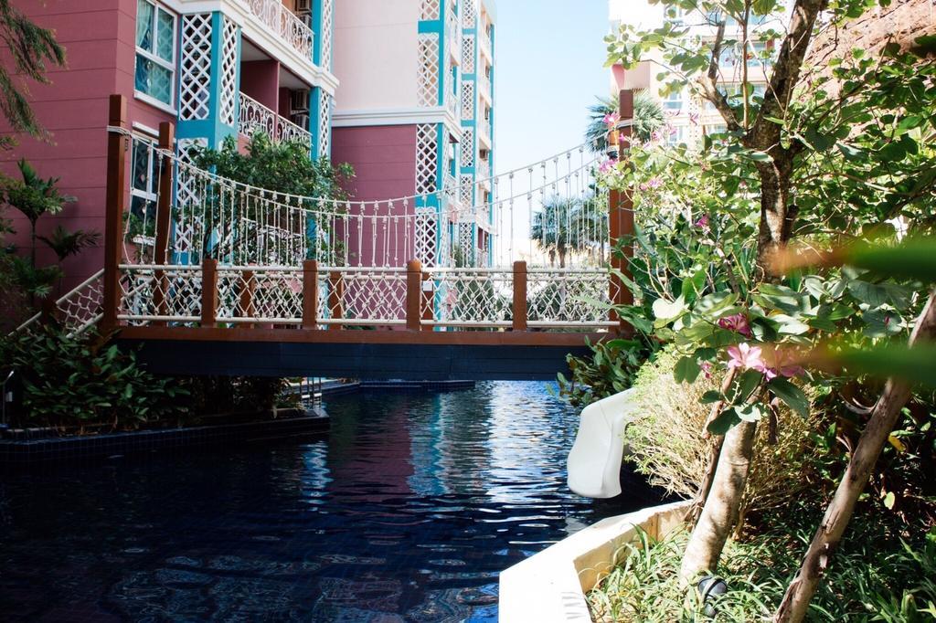 Grand Caribbean Resort Jomtian Pattaya Exteriör bild